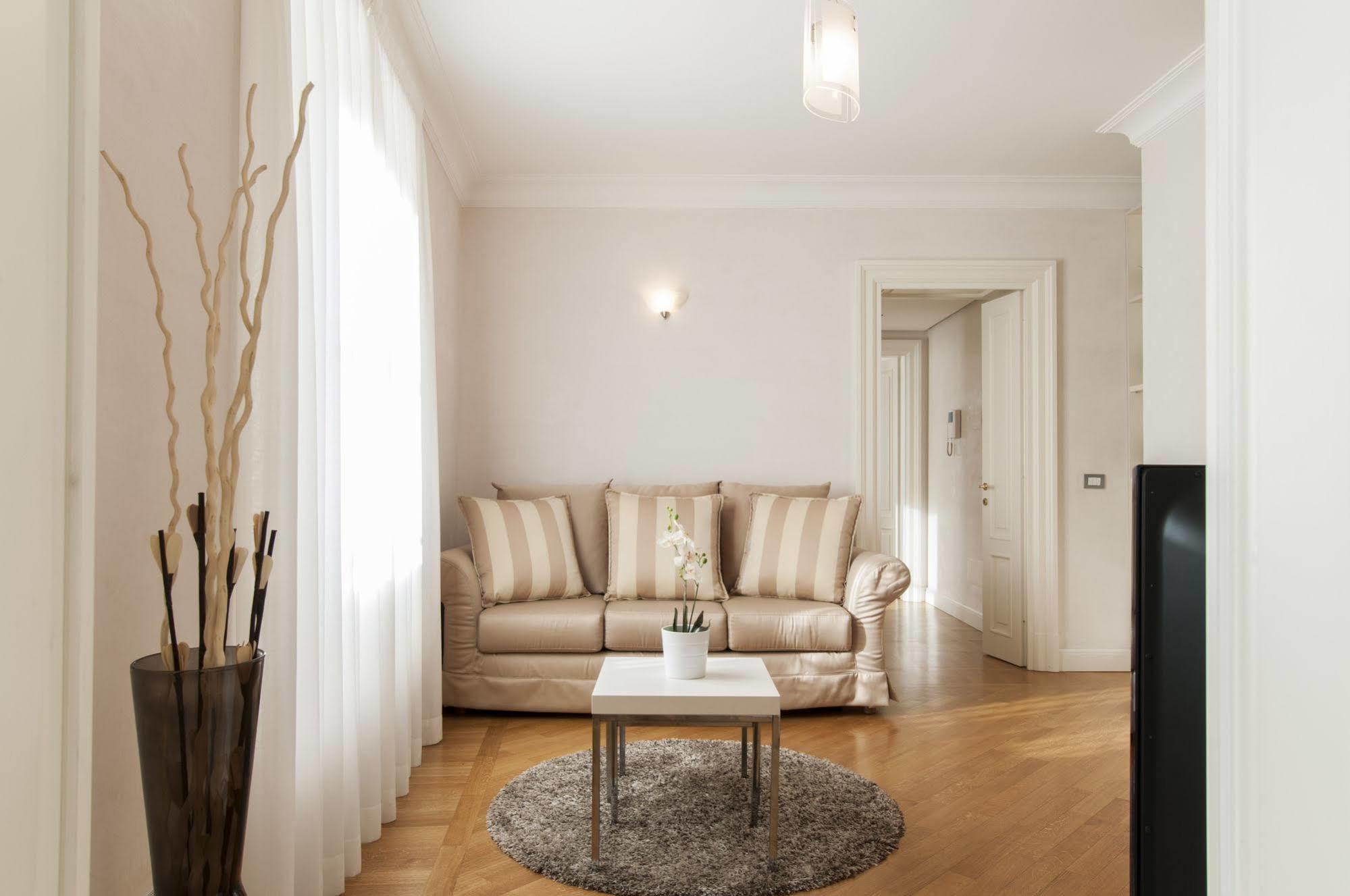 Milan Royal Suites Exterior foto